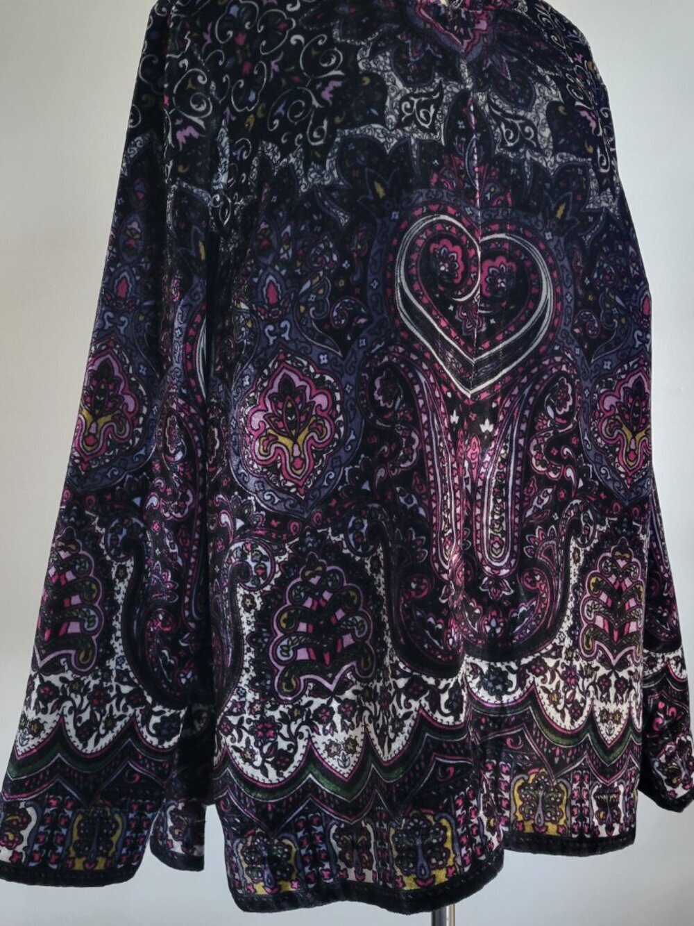 Laura Ashley Exquisite Art-to-Wear Black Velvet Paisley Lined Jacket - Picture 15 of 15